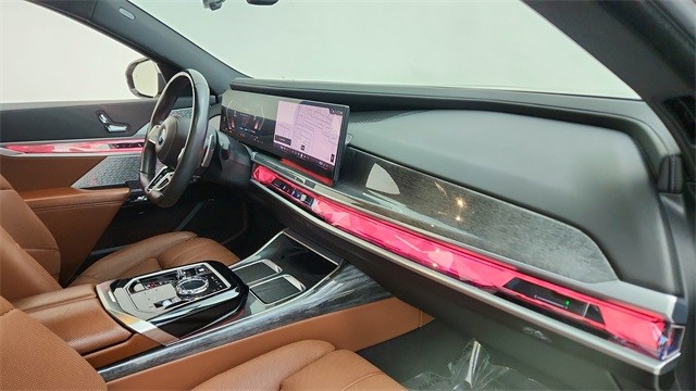 2023 BMW 7 Series 740i RWD