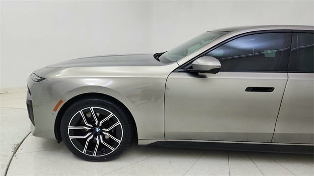 2023 BMW 7 Series 740i RWD
