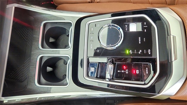 2023 BMW 7 Series 740i RWD