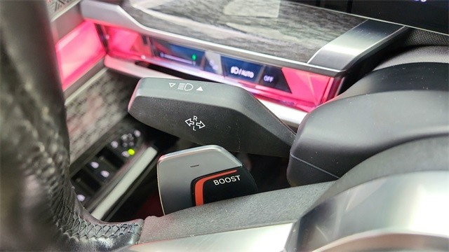 2023 BMW 7 Series 740i RWD