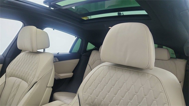 2023 BMW X6 xDrive40i AWD