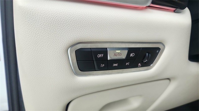 2023 BMW X6 xDrive40i AWD