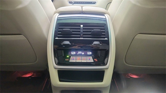 2023 BMW X6 xDrive40i AWD