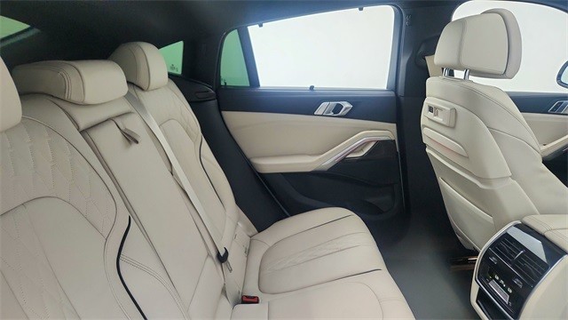 2023 BMW X6 xDrive40i AWD