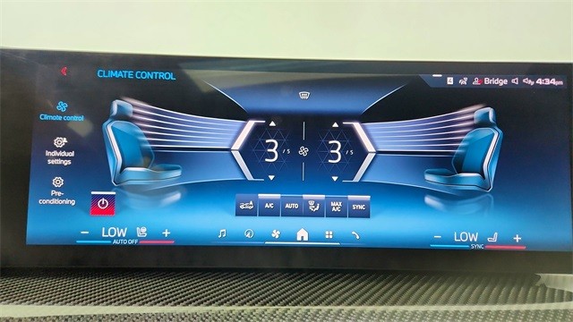 2025 BMW X6 M60i xDrive AWD