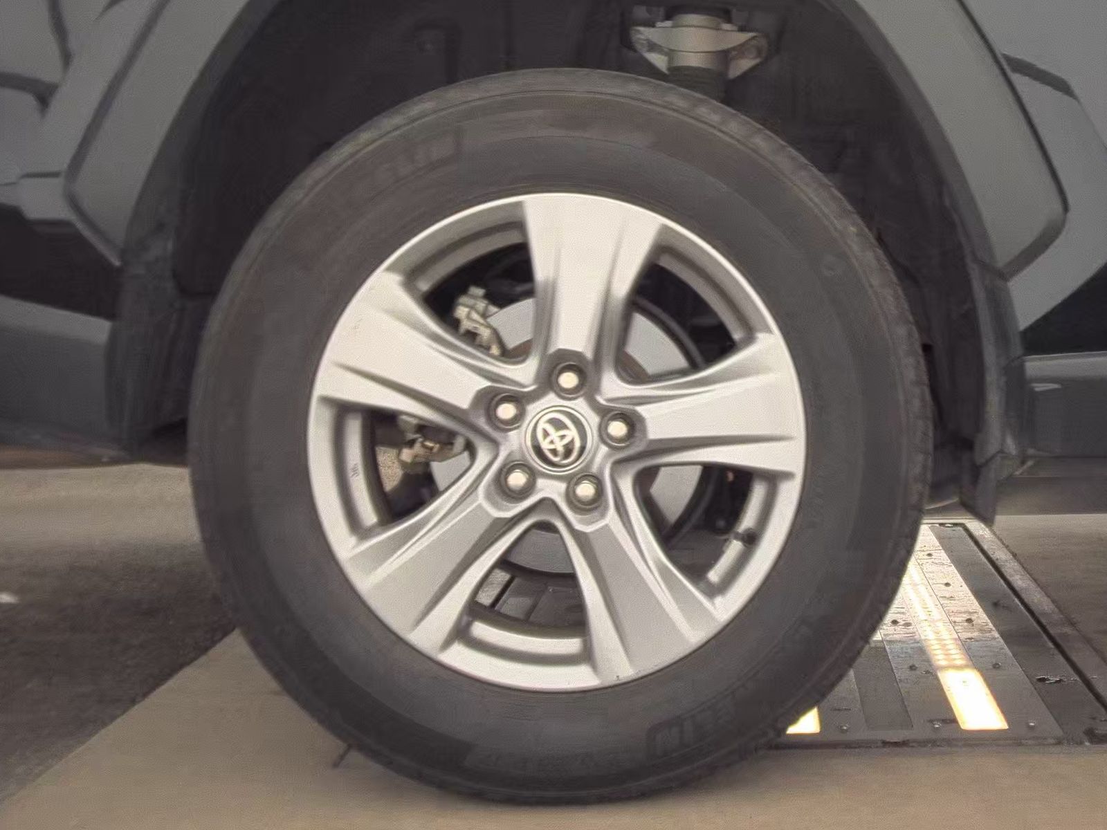 2024 Toyota RAV4 XLE AWD