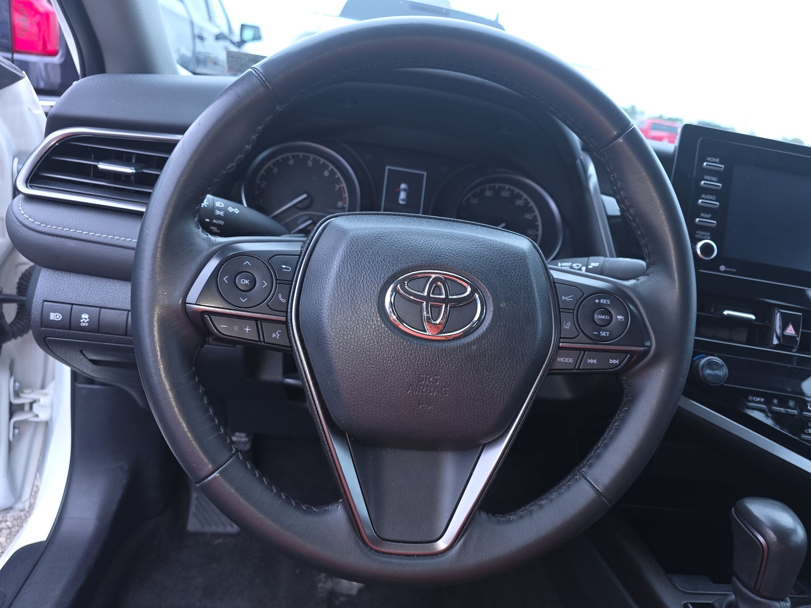 2024 Toyota Camry SE FWD