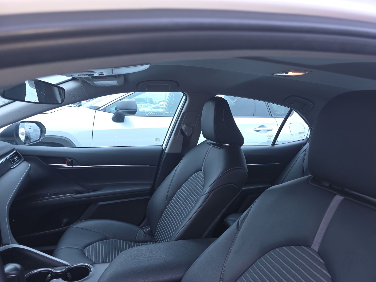 2024 Toyota Camry SE FWD