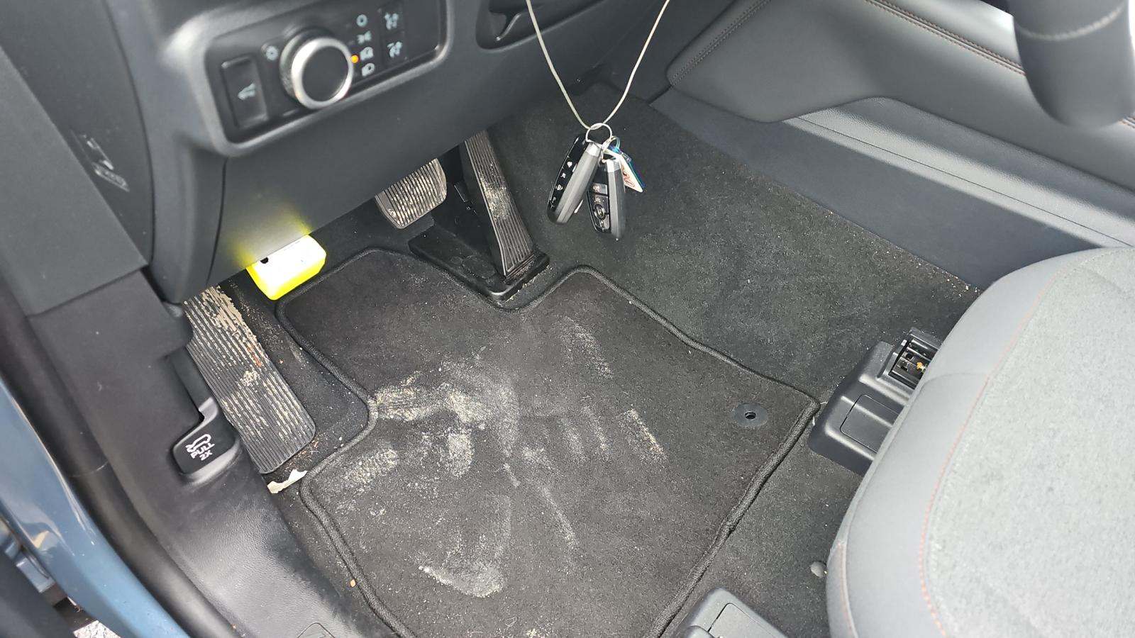 2025 Ford Explorer Active RWD