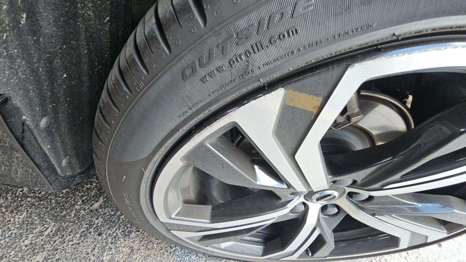 2024 Volvo S60 B5 Core AWD