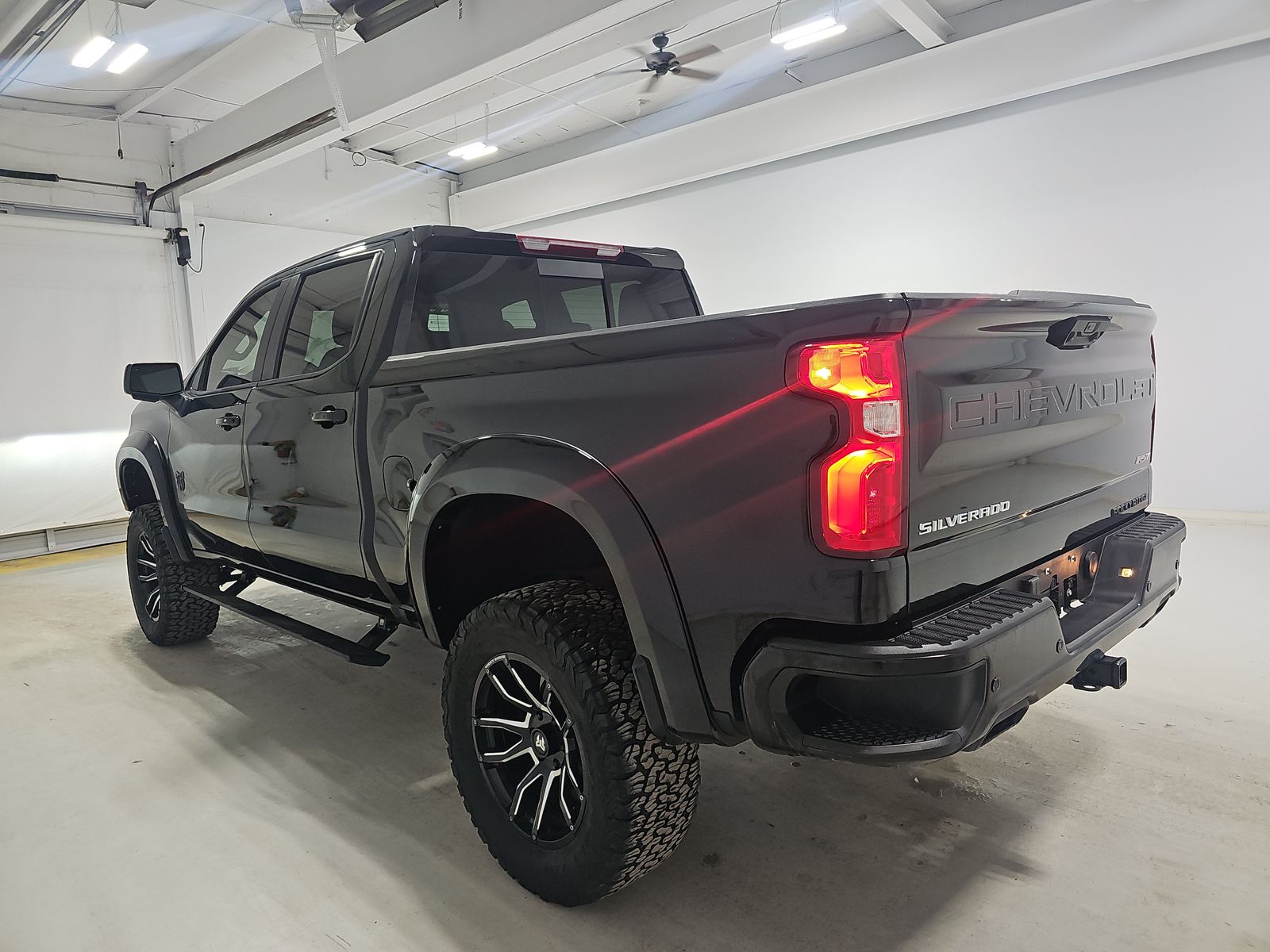 2023 Chevrolet Silverado 1500 RST AWD