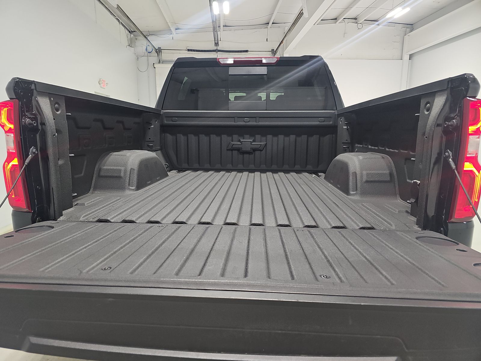 2023 Chevrolet Silverado 1500 RST AWD