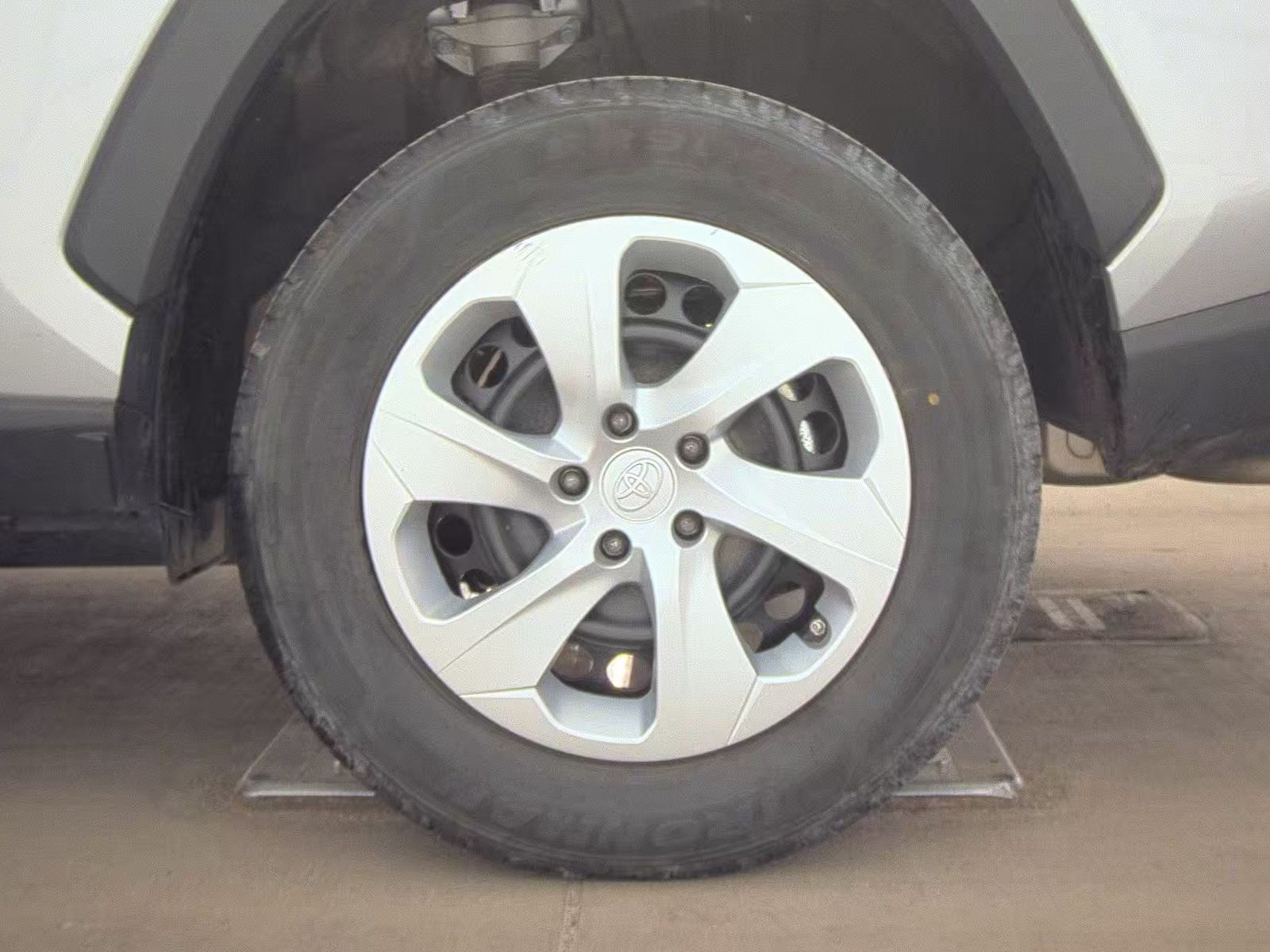 2024 Toyota RAV4 LE AWD