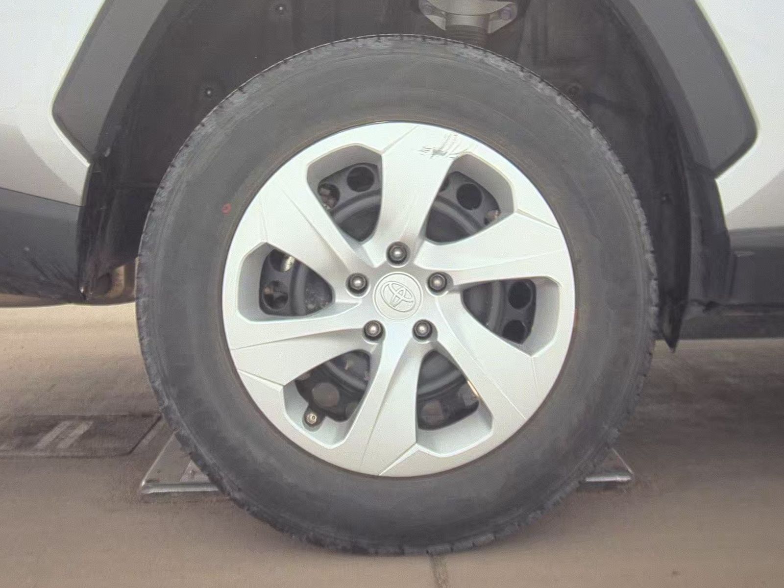 2024 Toyota RAV4 LE AWD