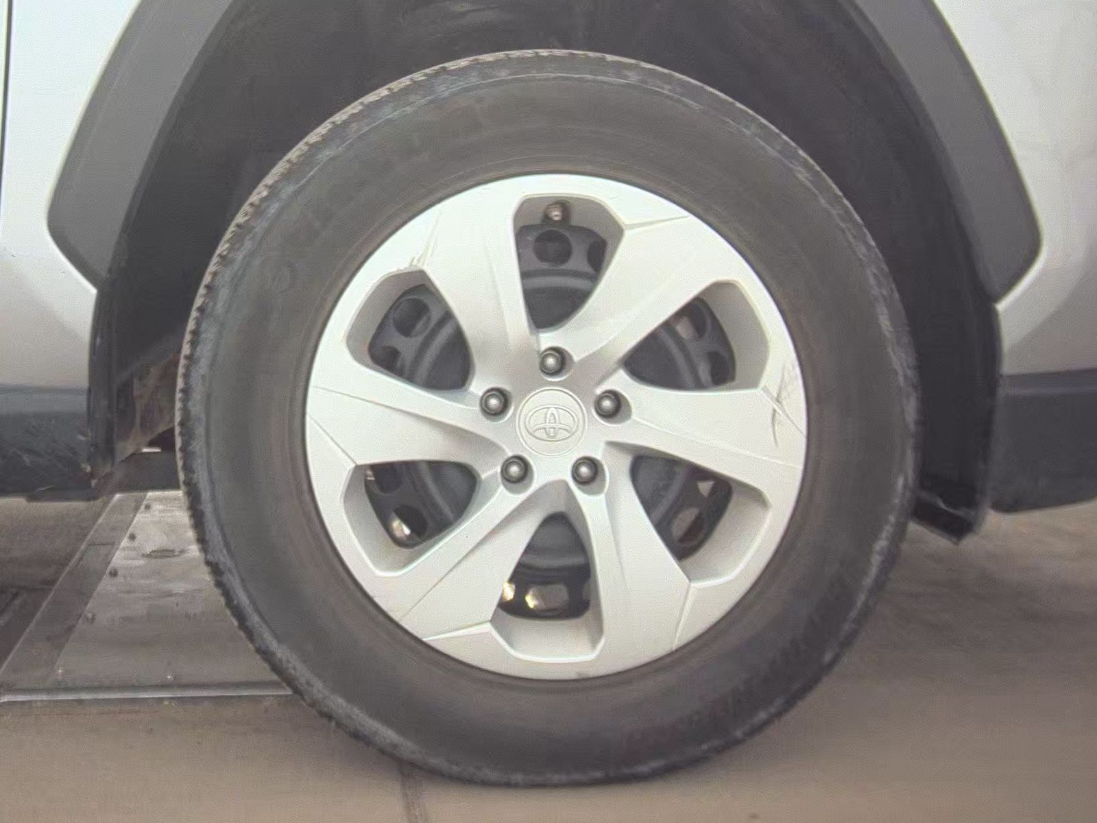 2024 Toyota RAV4 LE AWD