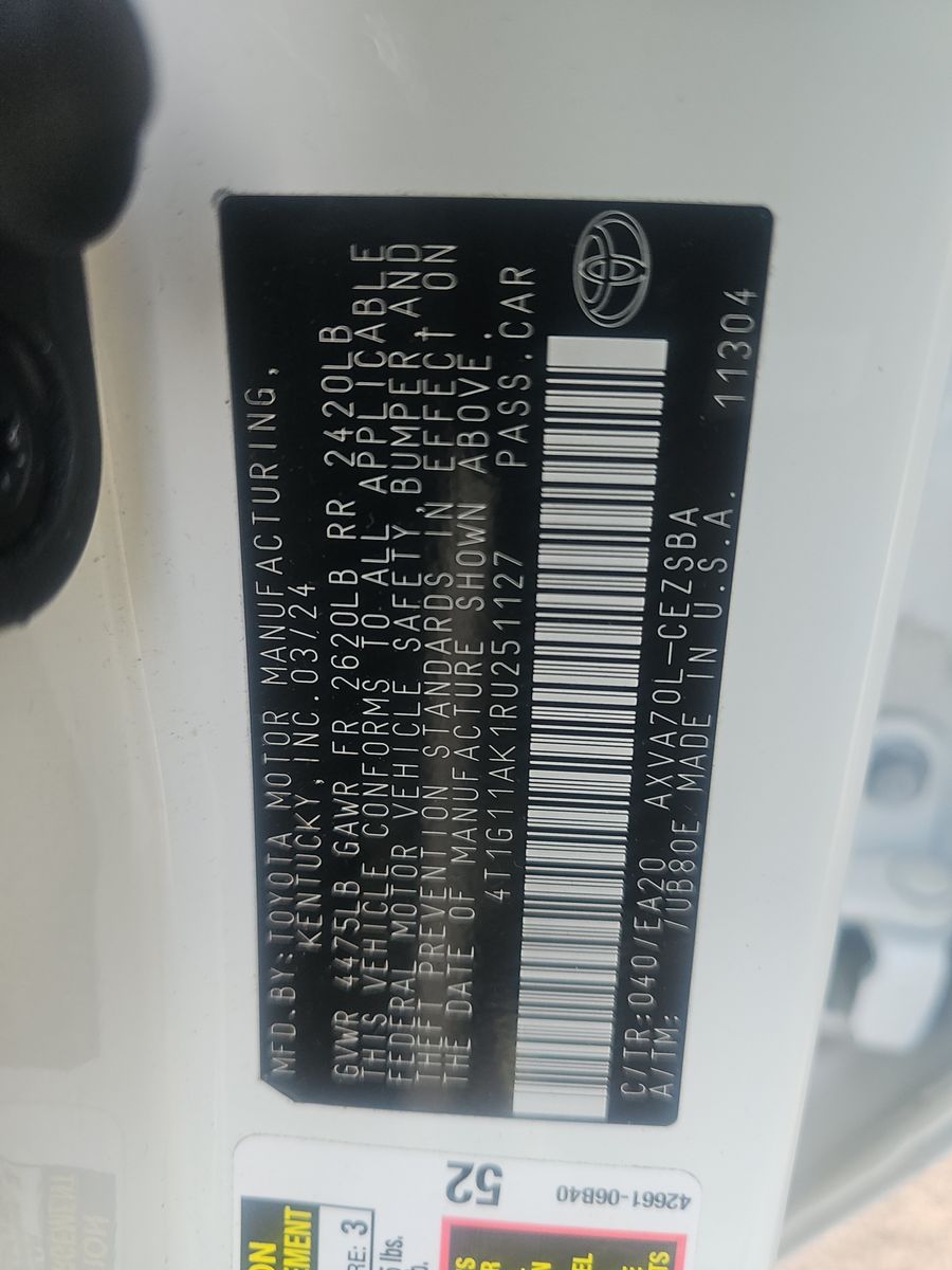 2024 Toyota Camry SE FWD