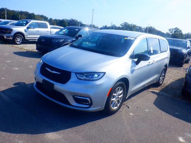 2024 Chrysler Pacifica Touring L FWD