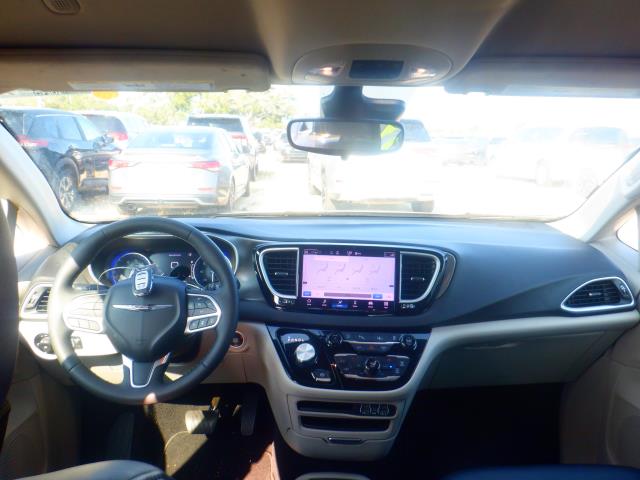 2024 Chrysler Pacifica Touring L FWD