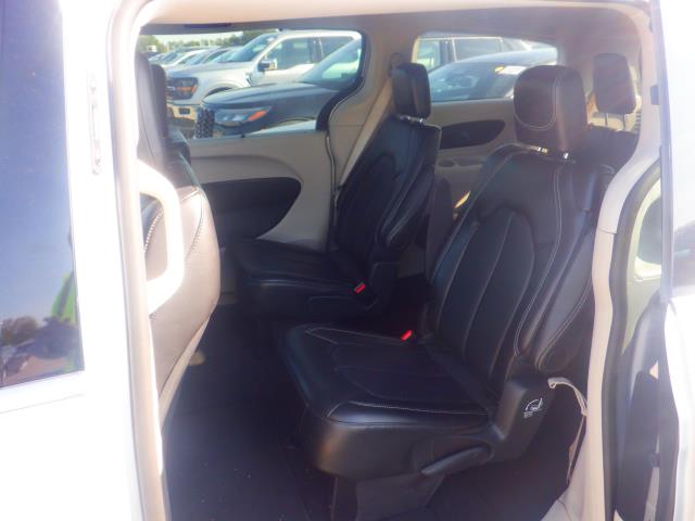 2024 Chrysler Pacifica Touring L FWD