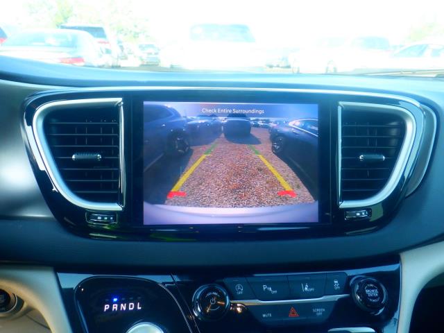 2024 Chrysler Pacifica Touring L FWD