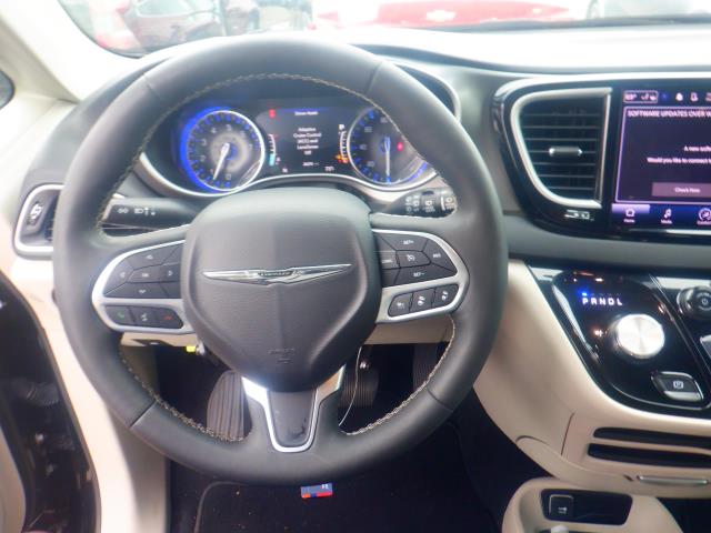 2024 Chrysler Pacifica Touring L FWD