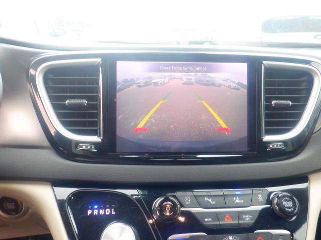 2024 Chrysler Pacifica Touring L FWD