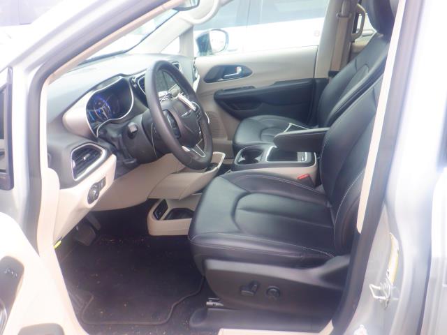 2024 Chrysler Pacifica Touring L FWD