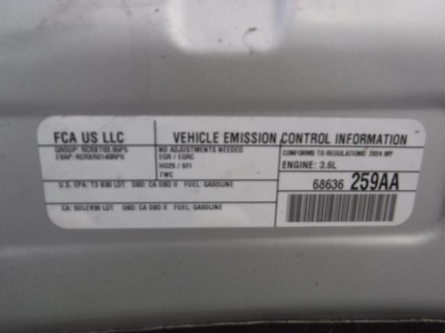 2024 Chrysler Pacifica Limited FWD