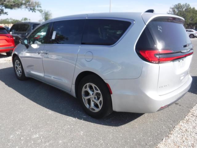 2024 Chrysler Pacifica Limited FWD