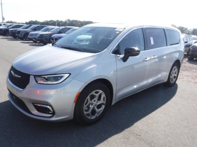 2024 Chrysler Pacifica Limited FWD