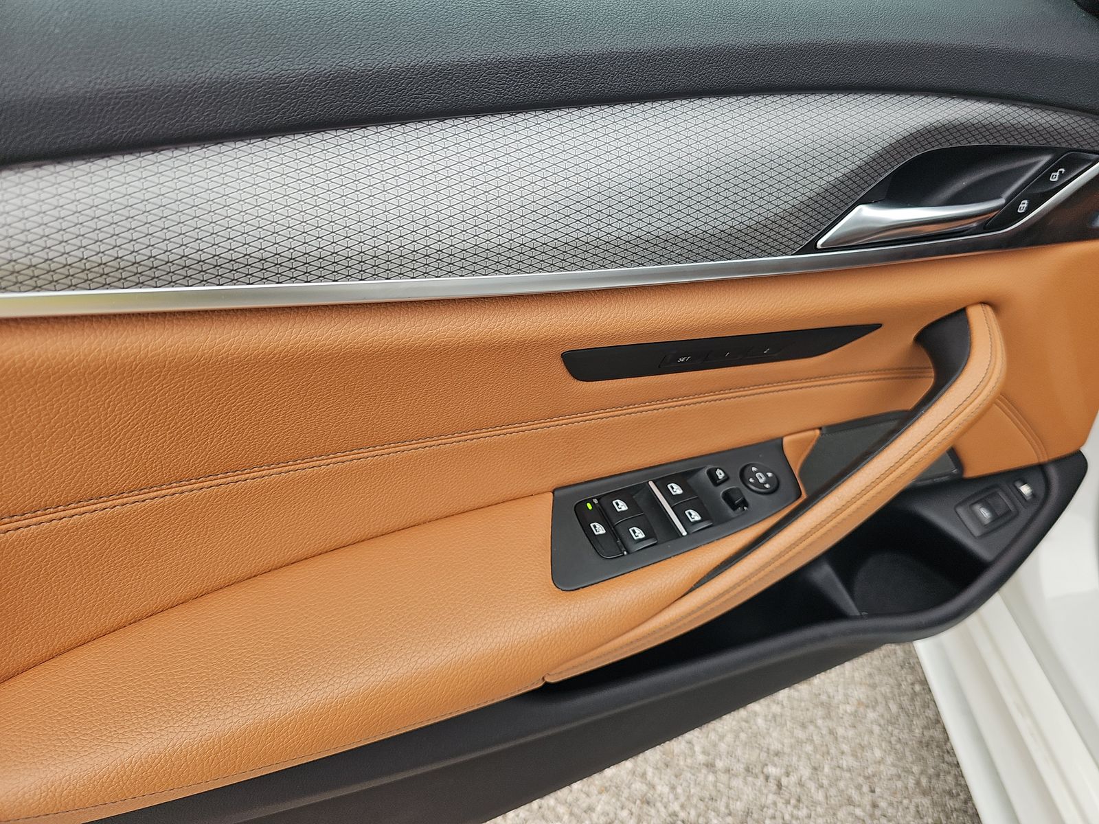 2019 BMW 5 Series 530e xDrive iPerformance AWD