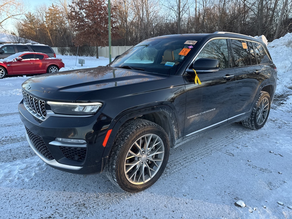 2022 Jeep Grand Cherokee Summit AWD
