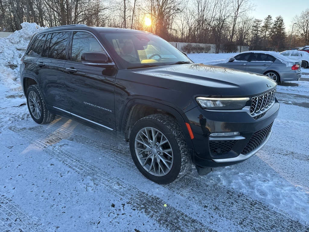 2022 Jeep Grand Cherokee Summit AWD