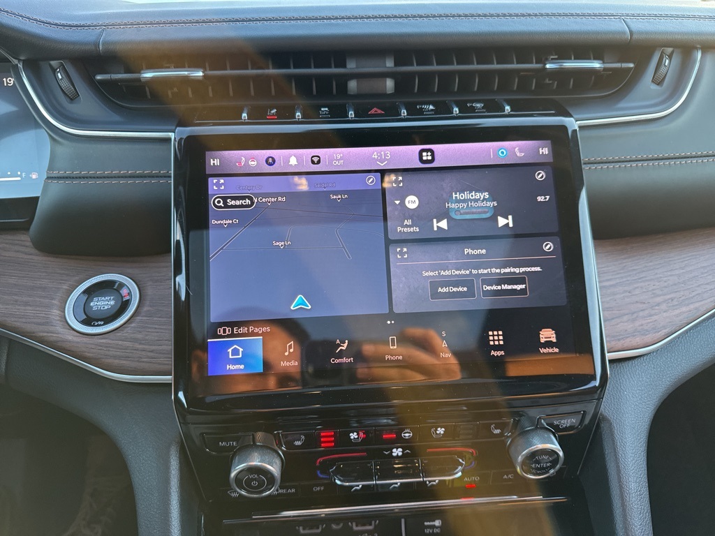 2022 Jeep Grand Cherokee Summit AWD