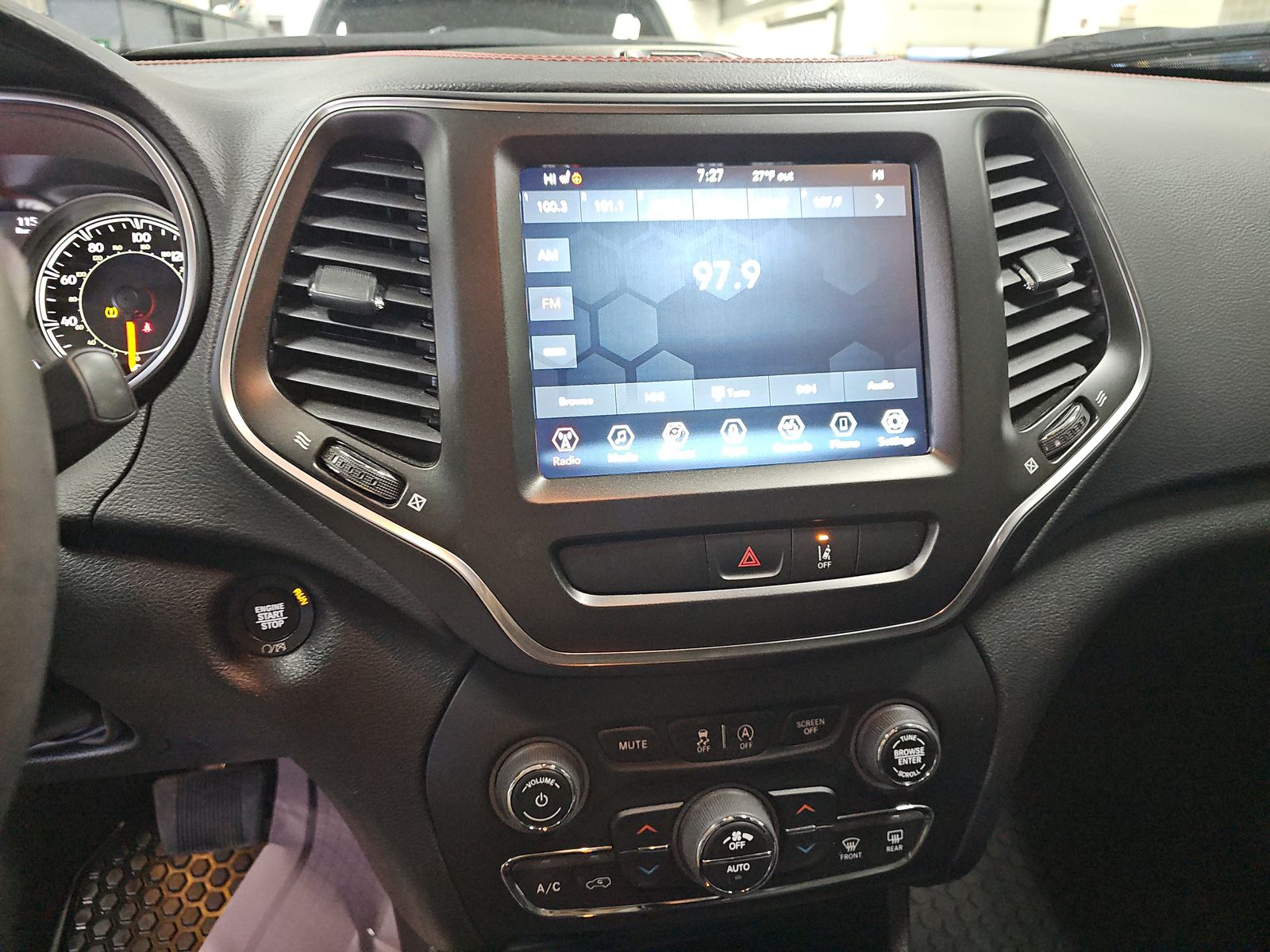 2022 Jeep Cherokee Trailhawk AWD