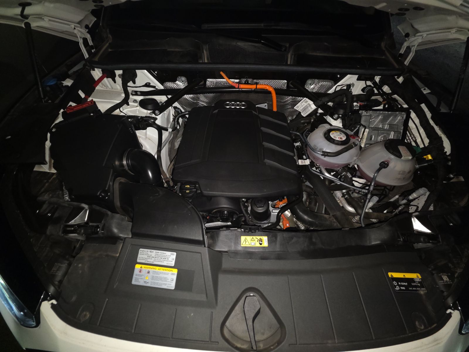 2022 Audi Q5 e Plug-In Hybrid S line Premium Plus AWD