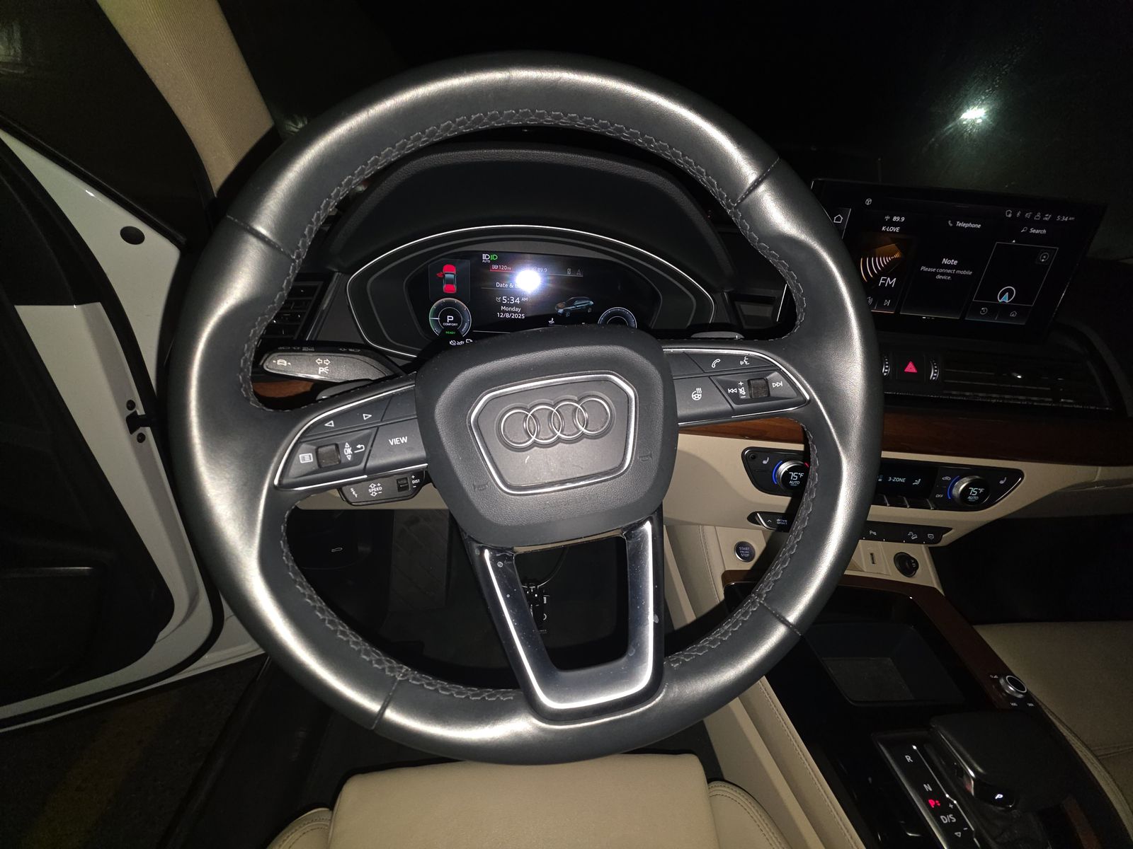 2022 Audi Q5 e Plug-In Hybrid S line Premium Plus AWD