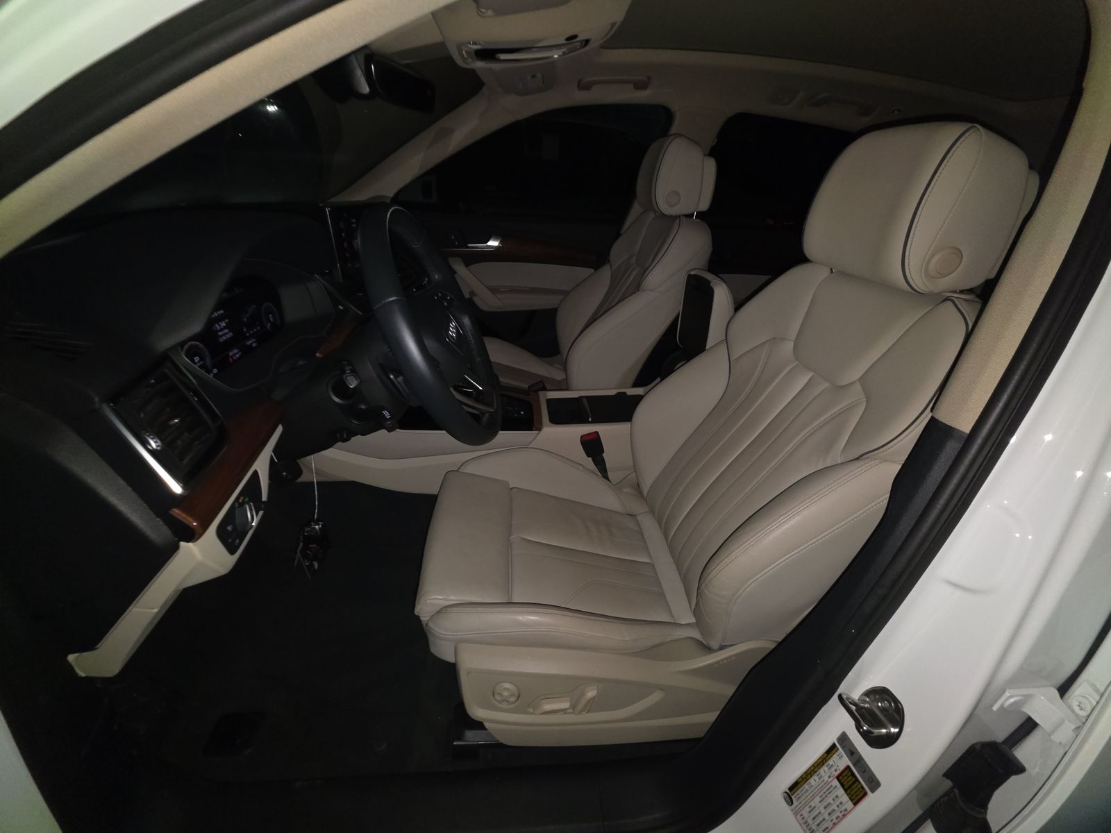 2022 Audi Q5 e Plug-In Hybrid S line Premium Plus AWD