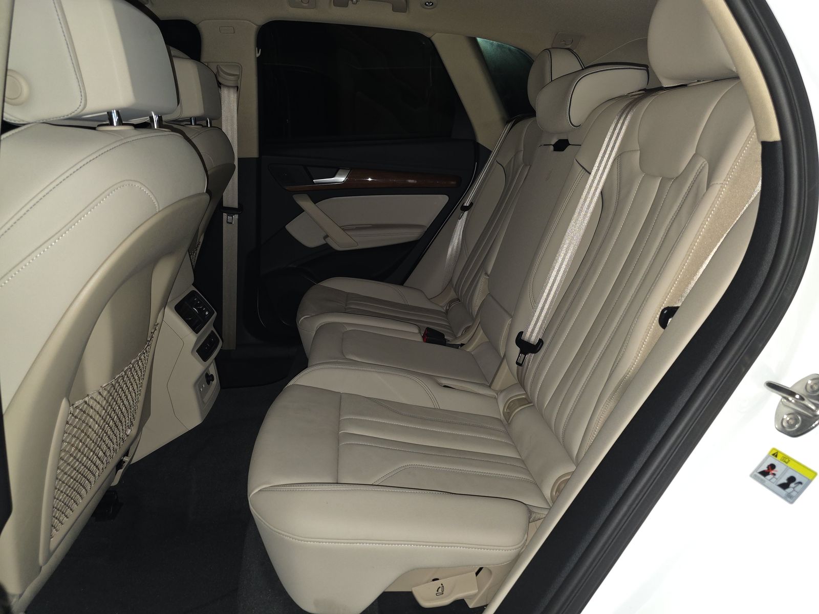 2022 Audi Q5 e Plug-In Hybrid S line Premium Plus AWD