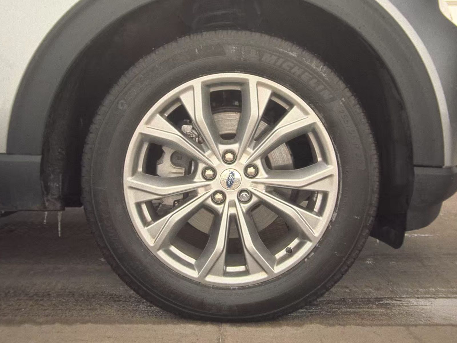 2023 Ford Explorer XLT AWD