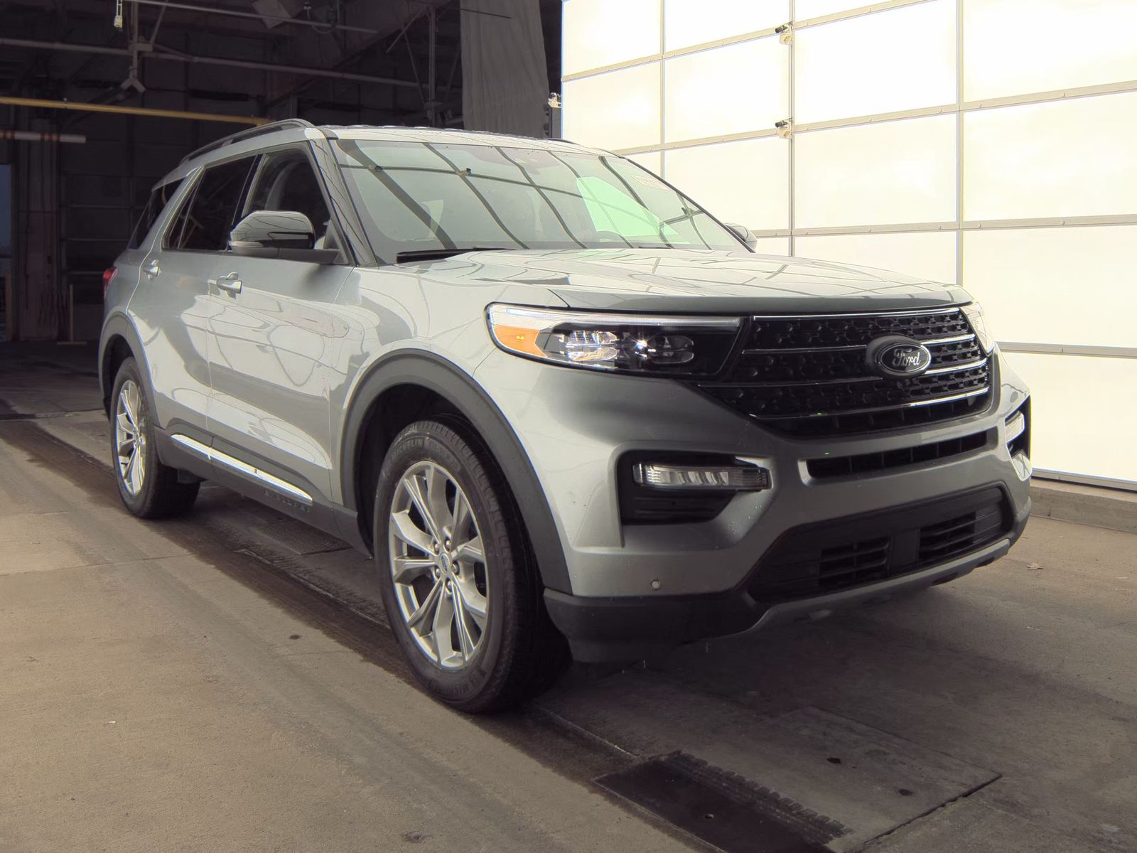 2023 Ford Explorer XLT AWD