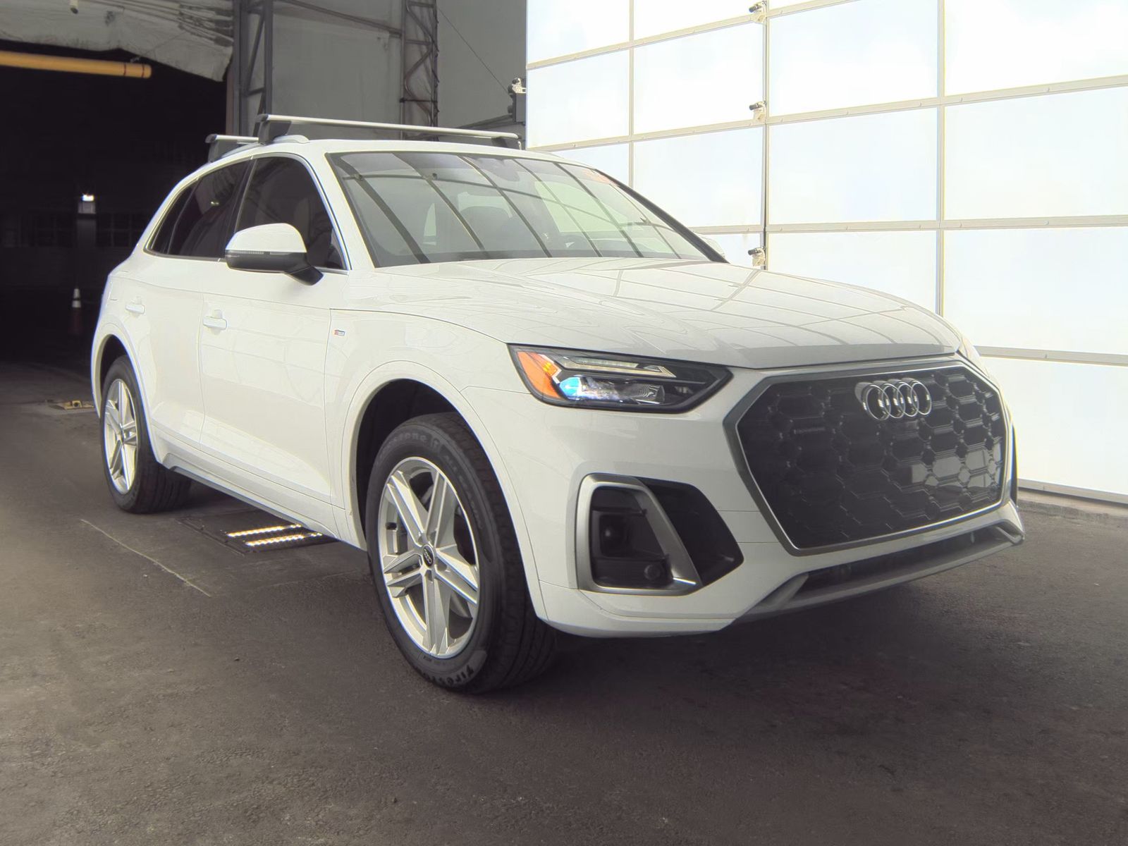 2022 Audi Q5 e Plug-In Hybrid S line Premium Plus AWD