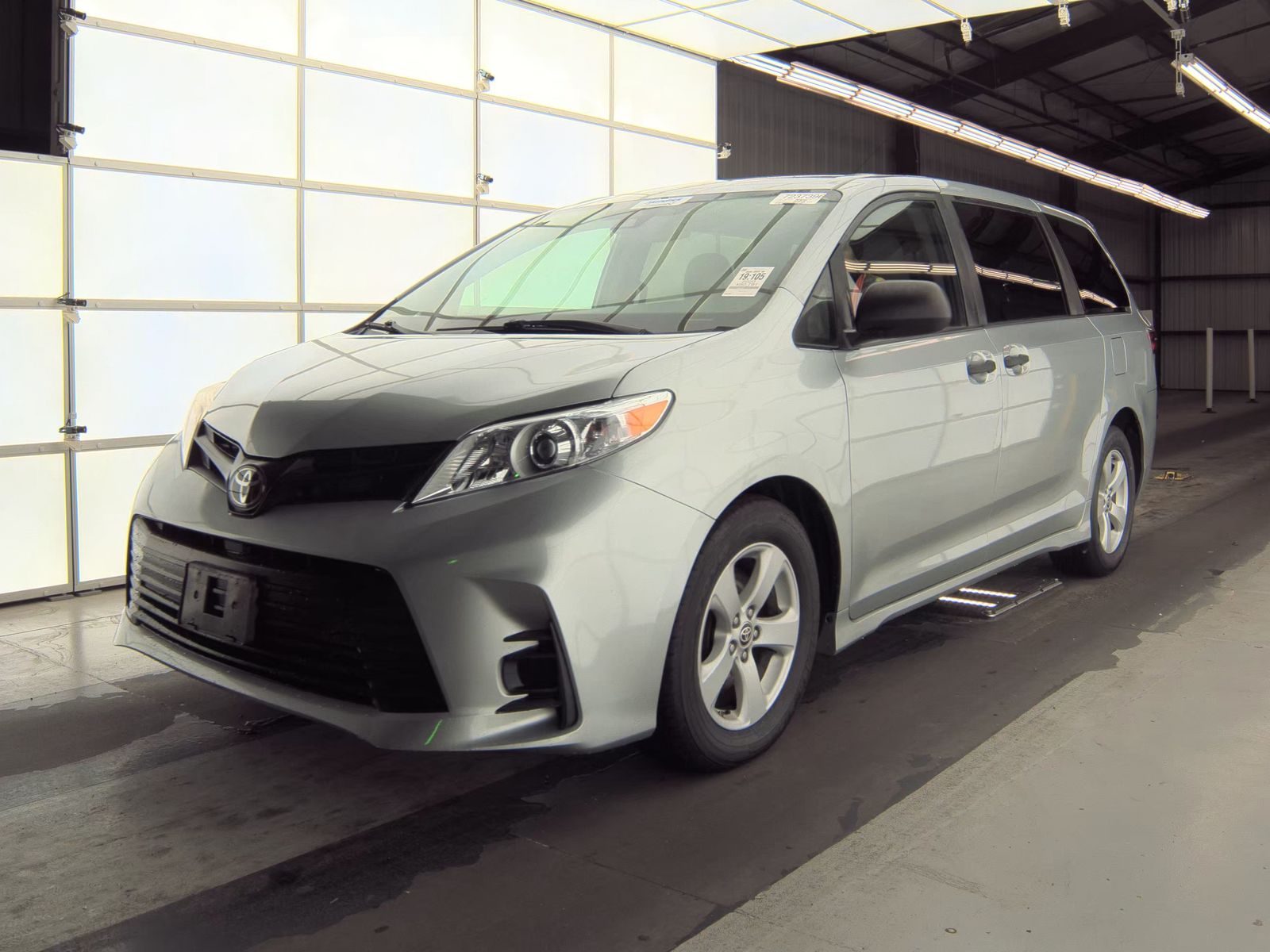 2020 Toyota Sienna L FWD