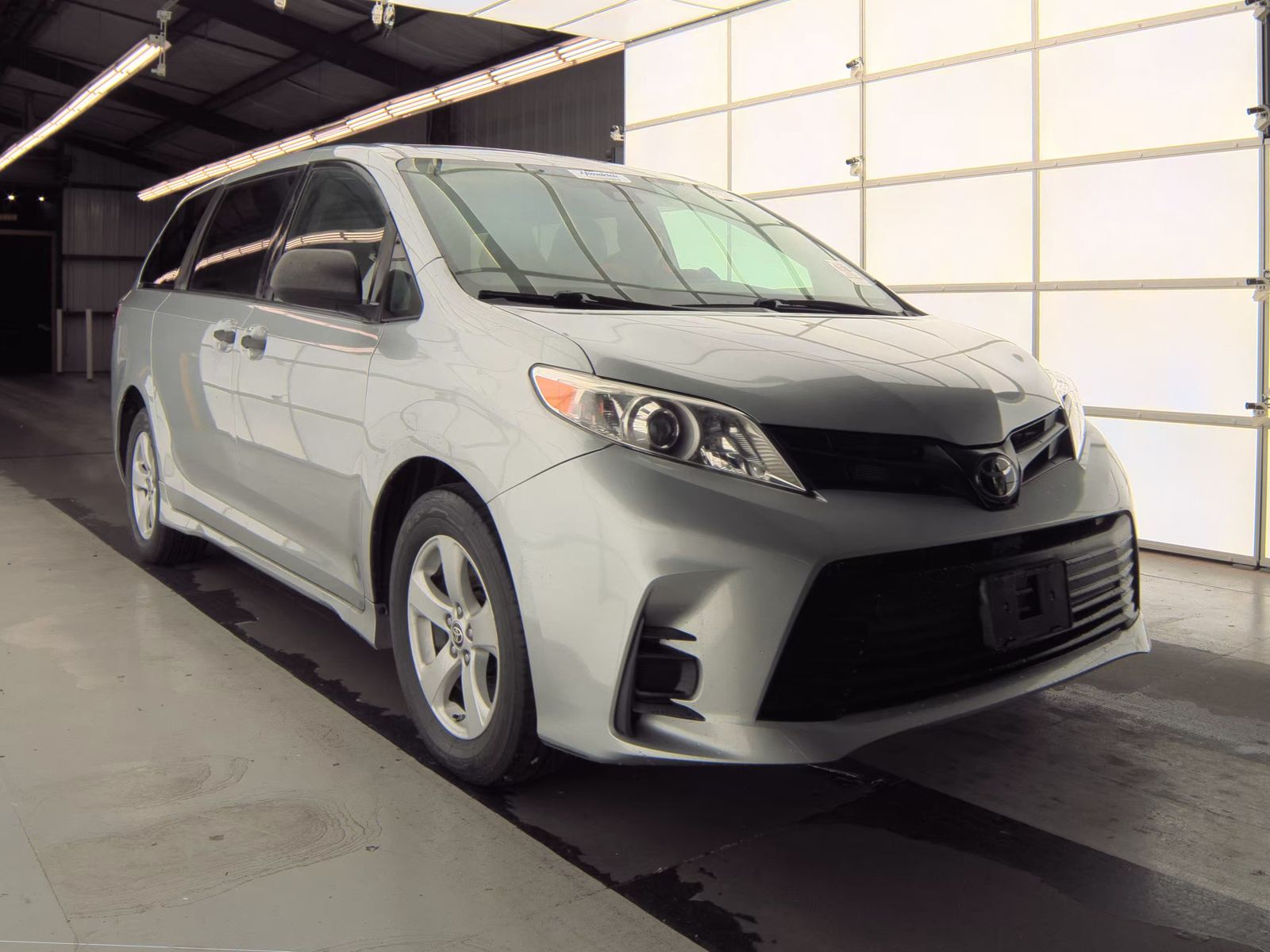 2020 Toyota Sienna L FWD