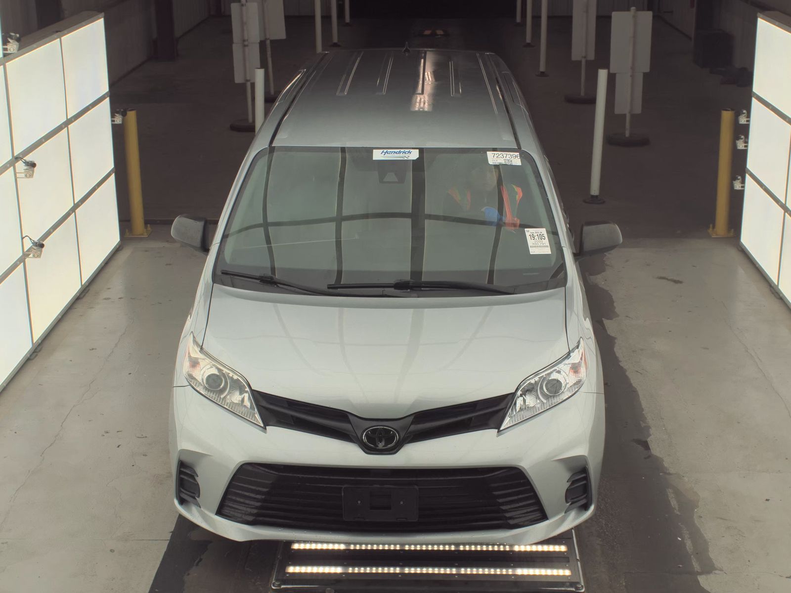 2020 Toyota Sienna L FWD