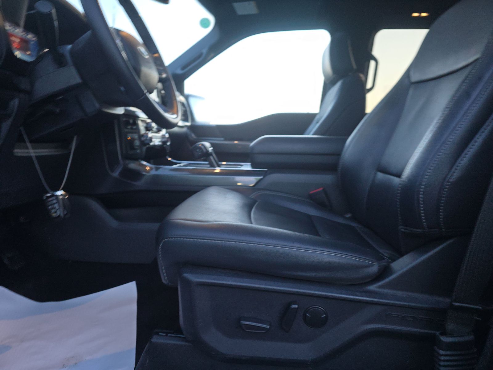 2023 Ford F-150 Hybrid XLT AWD