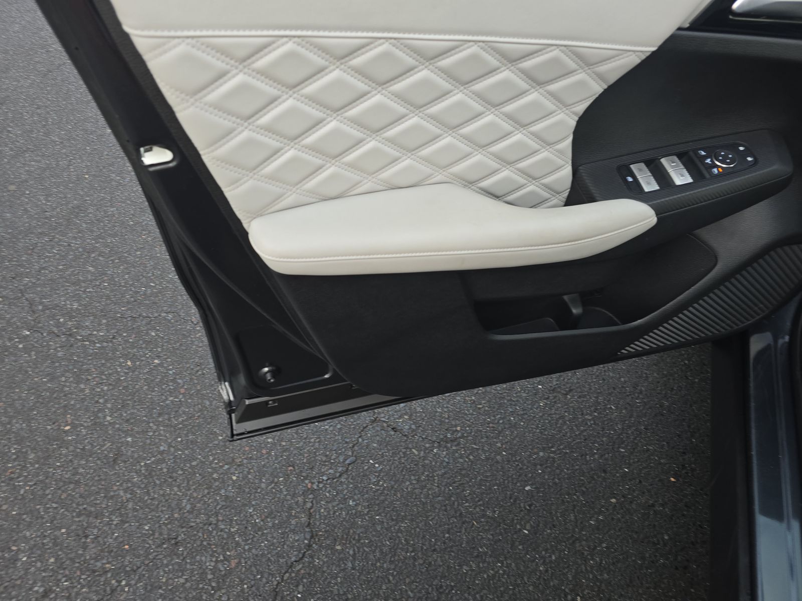 2024 Mitsubishi Outlander SEL FWD