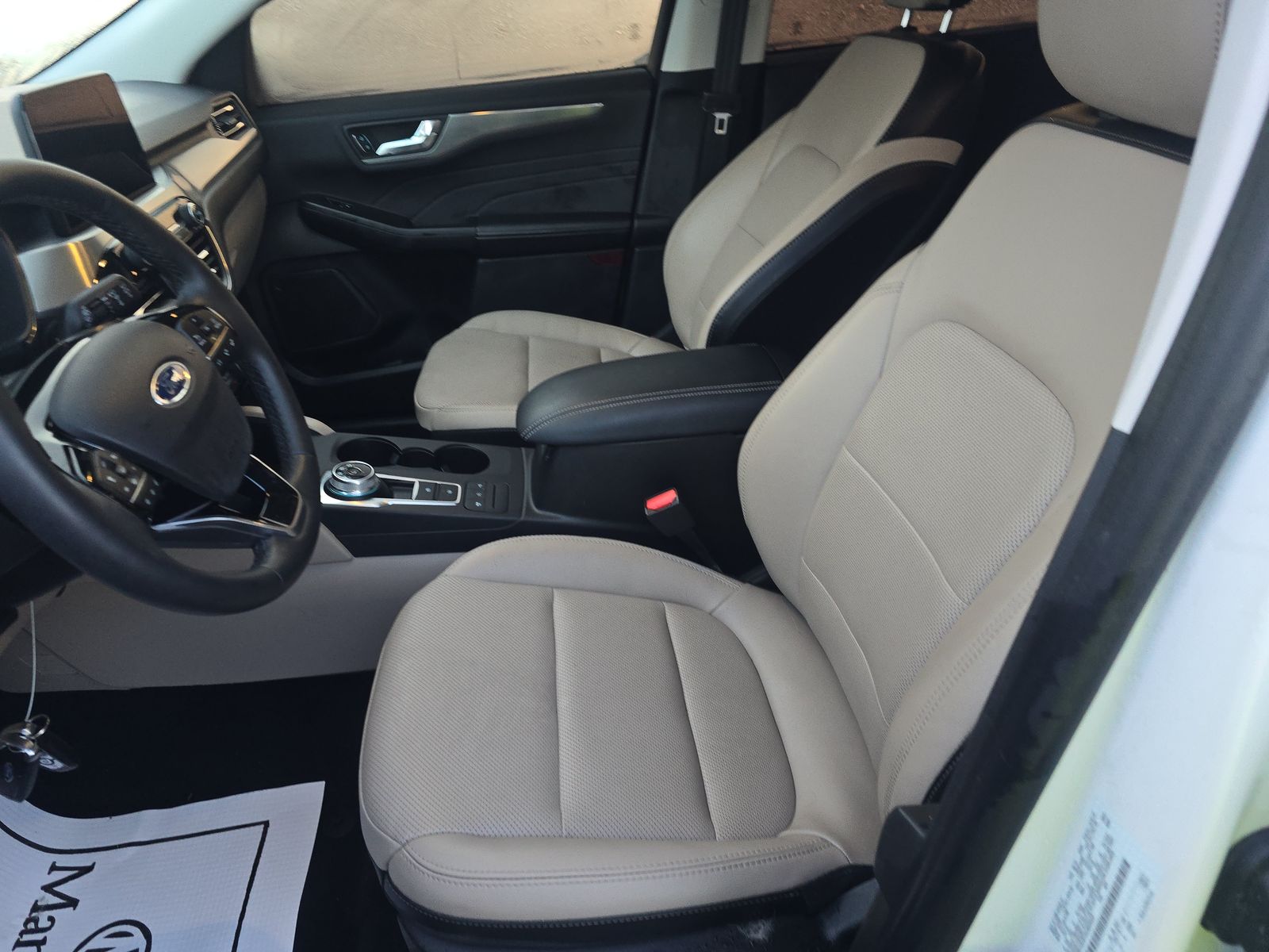 2022 Ford Escape Titanium AWD