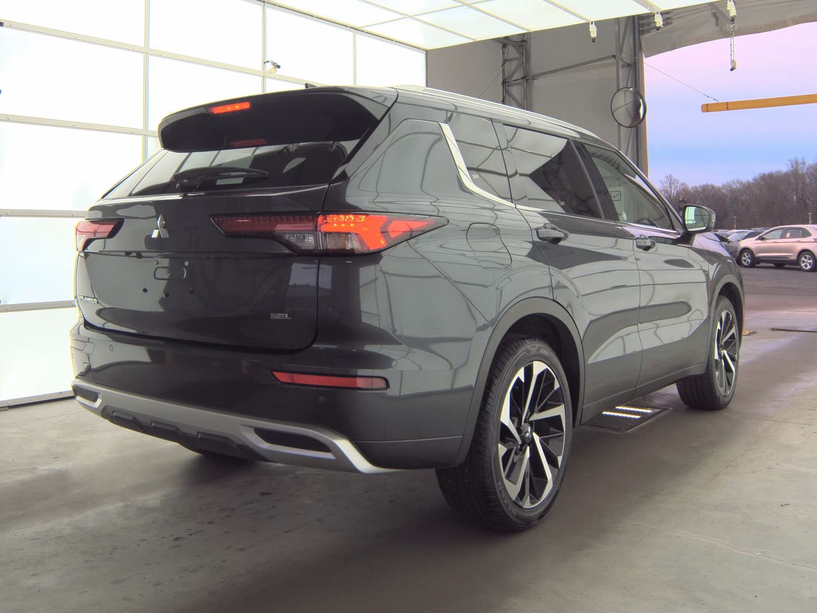 2024 Mitsubishi Outlander SEL FWD