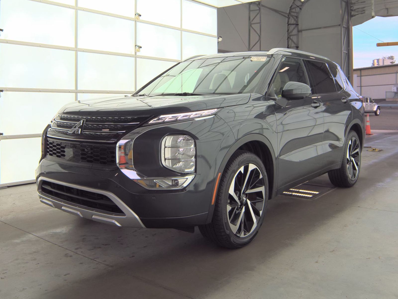 2024 Mitsubishi Outlander SEL FWD